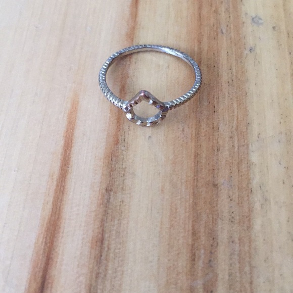 Ring - Picture 3 of 3